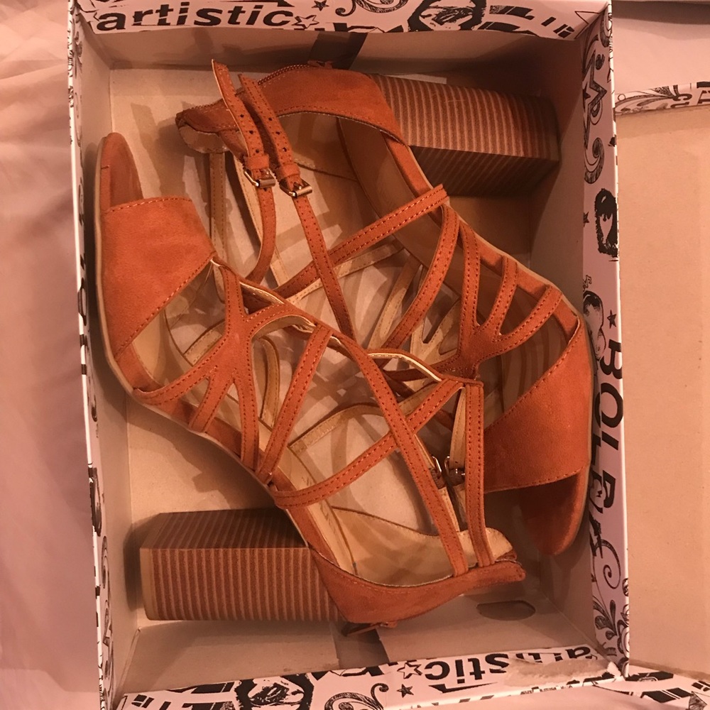 Brown strapped heels perfect for a night out!